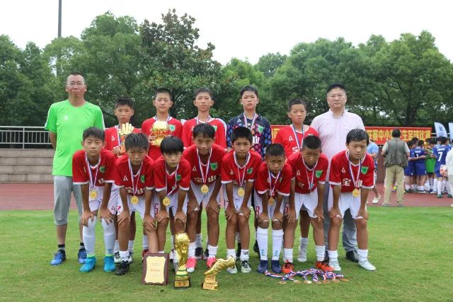 阿森纳晋级欧冠8强无悬念 大胜药厂值得一搏